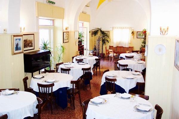 Hotel Rizieri Santa Maria di Leuca Exterior foto